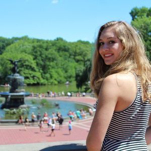 Meet your Posher, Anna